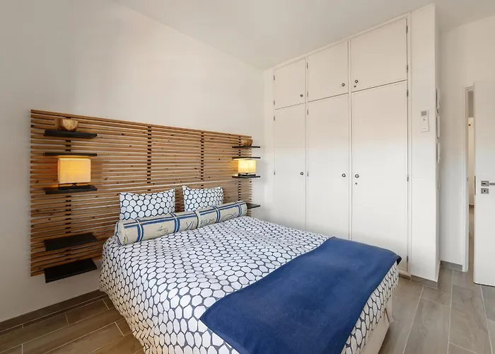 Superb Wow View - 200 Mts - Center 10 Min W. Lägenhet